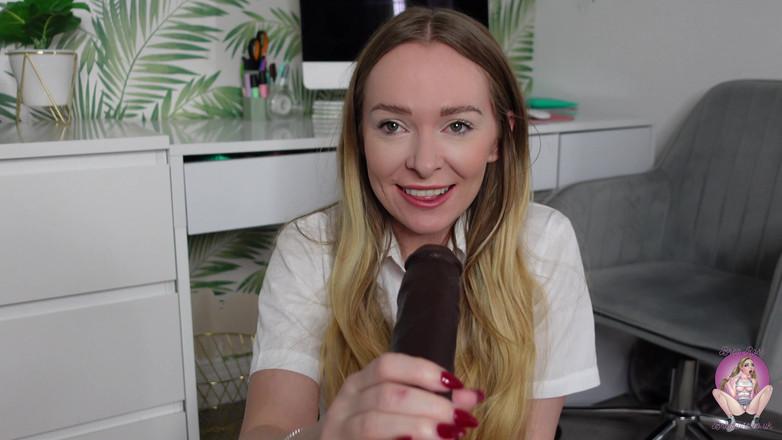 Brea Rose: 새 비서