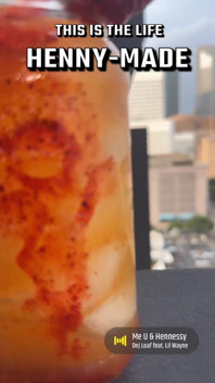 Aceasta este Barbiie Life Happy Hour pe balconul meu de la etajul 25