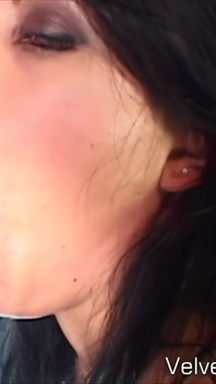 White Paige Jizz - când sperma singură nu este suficientă