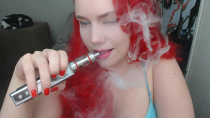 Scarlet Vixen: Flirty Vaping