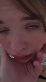 Hardcore Seks Schattige Brunette Geile Babe Grote Lul Diep in Keel Pijpbeurt Op Zijn Hondjes Creampie Vrouwelijk Orgasme