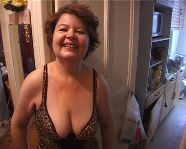 HPG Production: 딱딱한 자지를 타는 할머니 3477 3