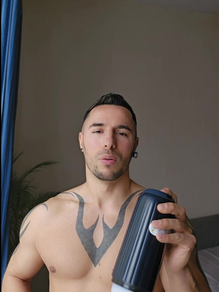 Roma_Black: Трахнули дырку