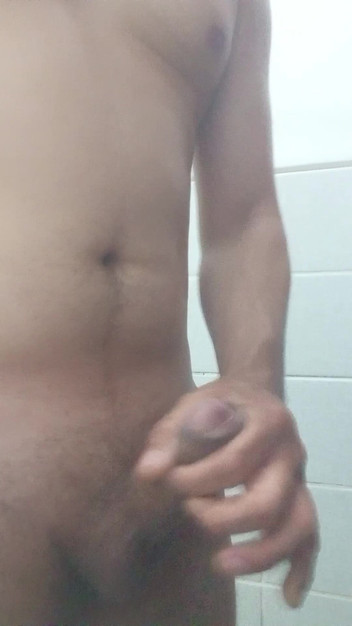 Oscar cor: Oscarcoronado86 melancap pada hari itu, memunggah susu dari Oscarcor01