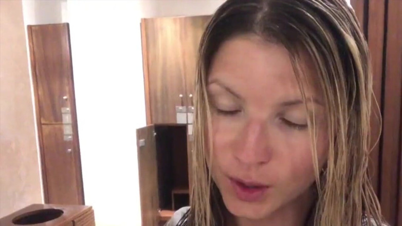 Gina Gerson: Гоління пизди соло