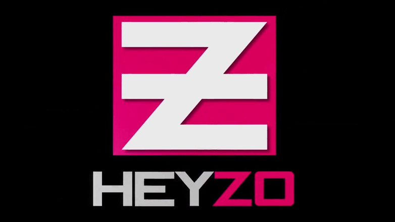 Heyzo: Diğer evli kadın ateşle oynayan genç evli kadının tadına bakıyor