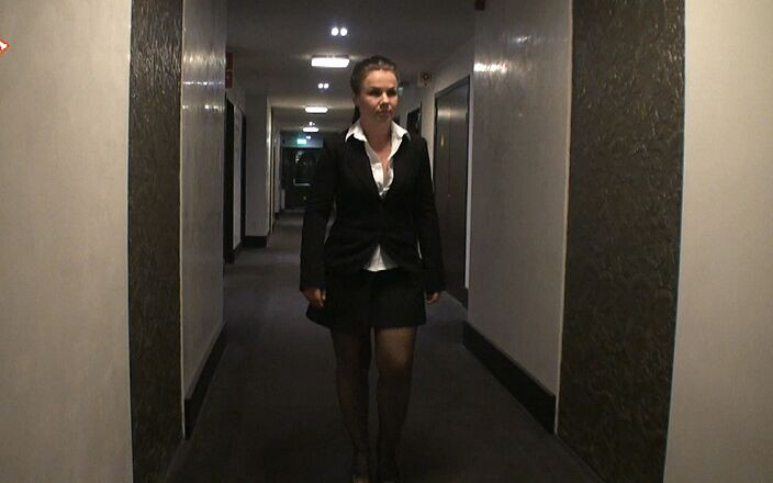 Lydia Privat: 和客人在酒店做爱