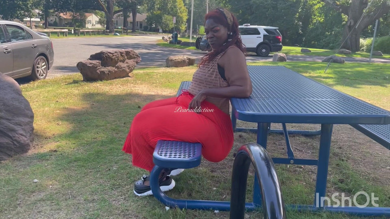 Pearaddiction: 公園の散歩プレビュー