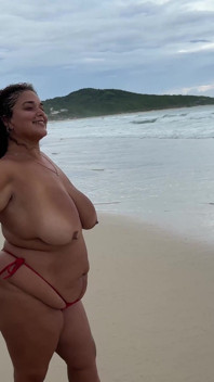 Analua BBW Publicly Naked Masturbation at the Beach