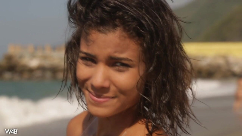 Watch4beauty: Ceccilia's Mini Bikini