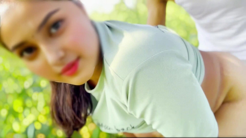 Fuckkkker: デシ村の女の子が彼氏と屋外でジャングルでセックス、大きな胸、美しい女の子がセックス