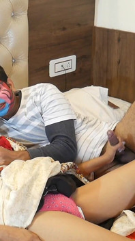 Chtíčový příběh sexy chůvy Kavita a Nadržené Golu, část třetí