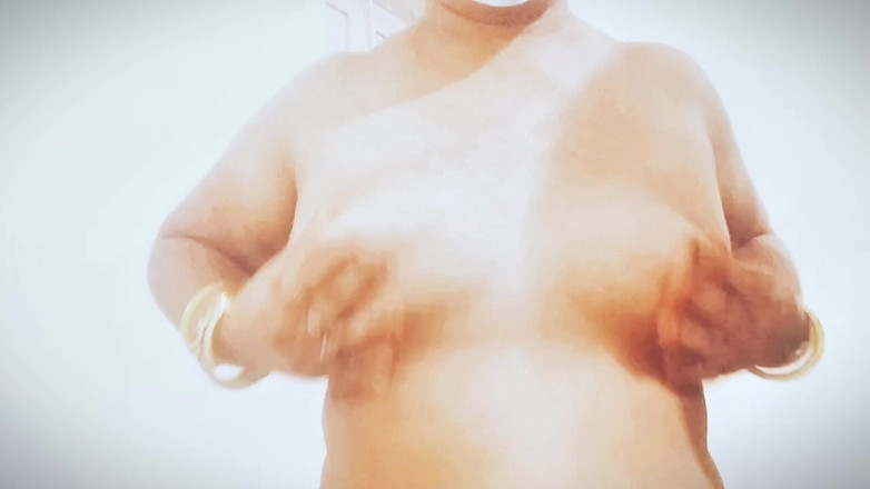 Pleasure couples ramp: Bhabhi desi menunjukkan tubuhnya kepada teman lelakinya mengongkek pepek pantat