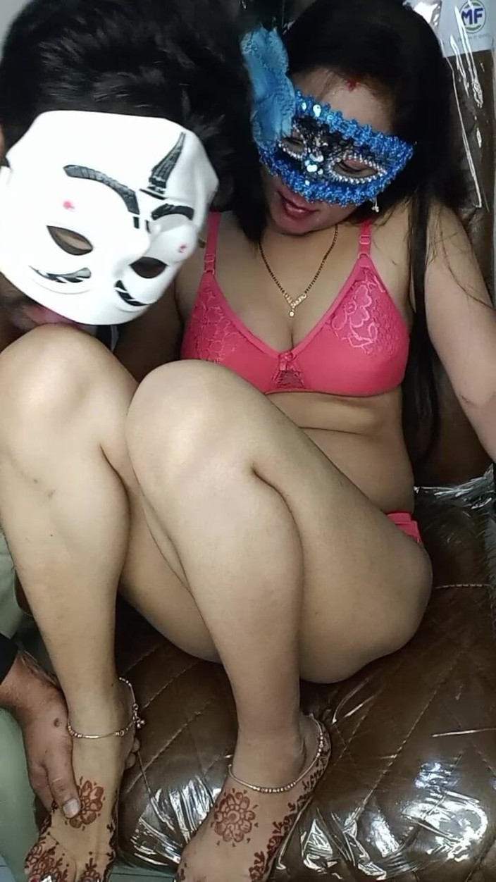 cuteindiancpl21: 인도 섹시녀 보지 핥기