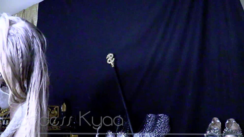 Kyaa Chimera: Abaikan godaan pantat