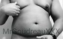 Mr Goudreau XXX: Un ours se masturbe, grosse bite noire, partie 30