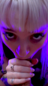 Naomi Nash Hard Blow Job & Facial