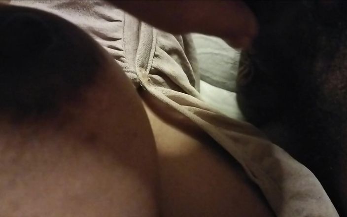 Lovely hairy pussy: Cock Tipping Masseur Dark Nipple Made Cumshot
