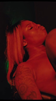 Sexo retro al estilo porno con Xeinna Rose