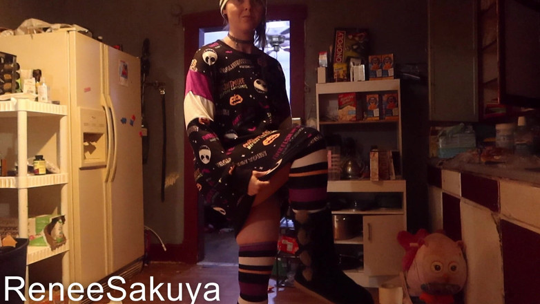 Renee Sakuya: 4410670