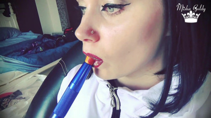 Goddess Misha Goldy: Sensuell krokrökning samlingsvideo