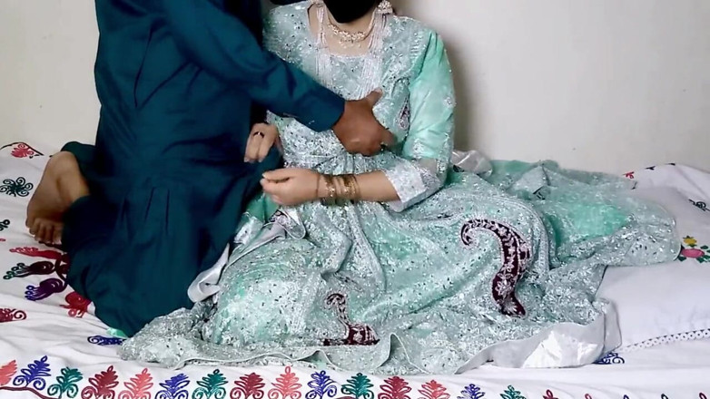 Rajput: 新しい花嫁拳の夜のハードセックス