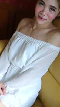 Ladyboystar - Urocza Ladyboy z rudowłosymi włosami dostaje swoje pięć minut sławy