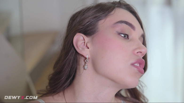 Dewyx: Detik-detik bahwa oleh Elena Vedem