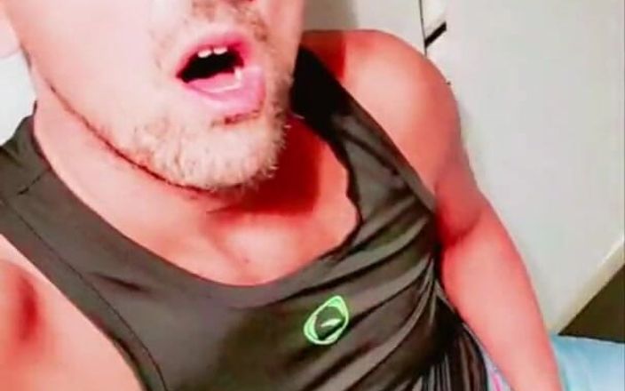 Slutboyben: Seksowna maminsynek dziwka kutas