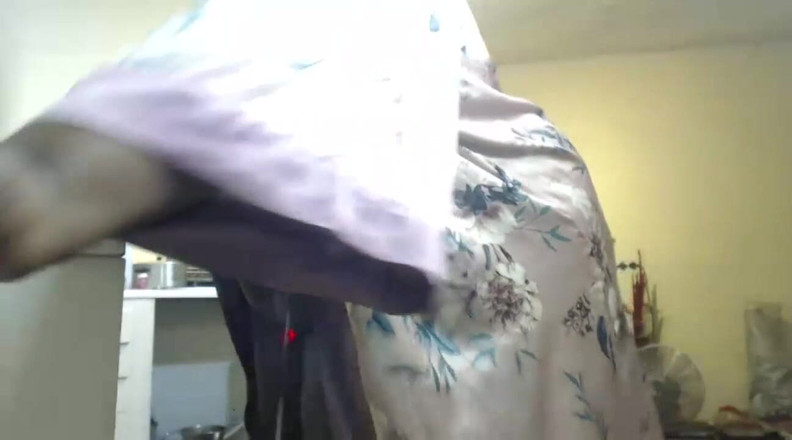 Legendary Booty Overdose: Prsatá bbw striptýz a škádlení vibrátorem