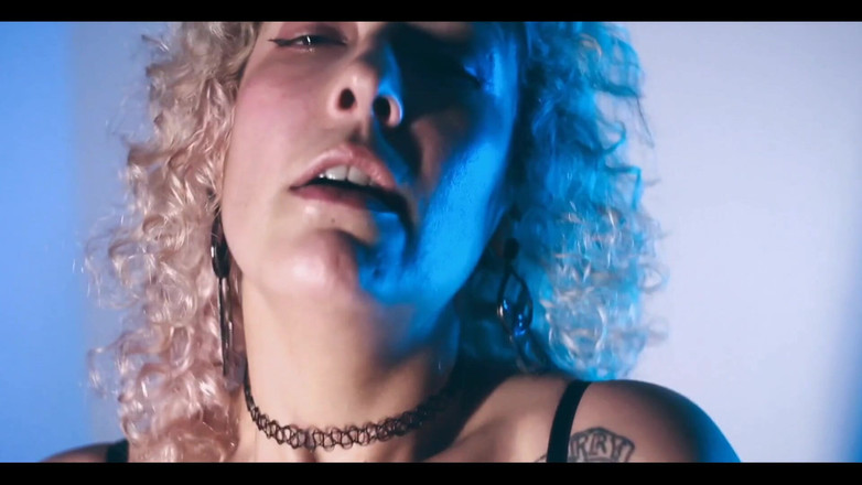 MariLou Moreira: Poslední část přijďte sledovat, jak si užívám s vibrátorem a tímto...