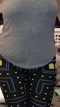 I freaking love these new Pac-Man leggings I bought for the Player One Contest.