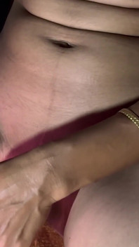 Bhabhi zeigte ihrer freundin ihre muschi