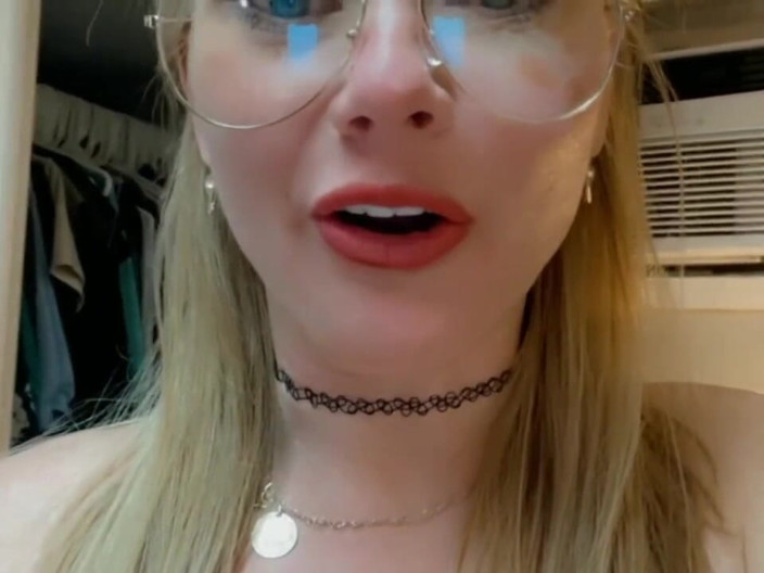 MARGOT HARLEY: Mi sono spiaggiato con il mio sex toy