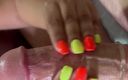 Latina malas nail house: Neonové nehty škádlí tvrdého ptáka a dělají z něj sperma