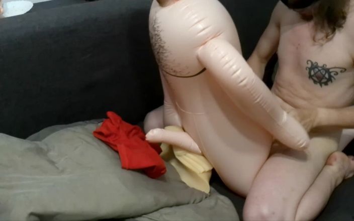 Sexy Nomad: Steve doll von hinten gefickt