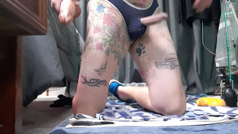 Ryan743: Pervertida maricas cadela prolapso empurrando em seguida, xixi foi na...