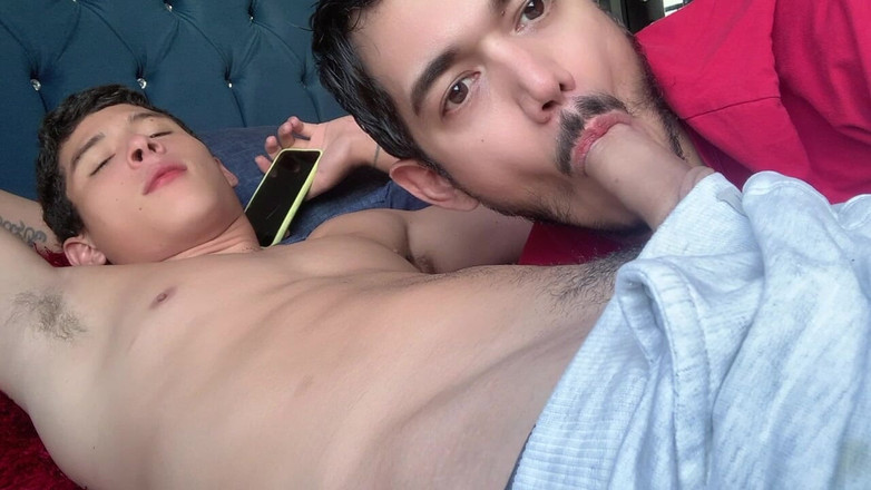 The-hook305: Markus escalofriante con cuerpo sexy en mi cama