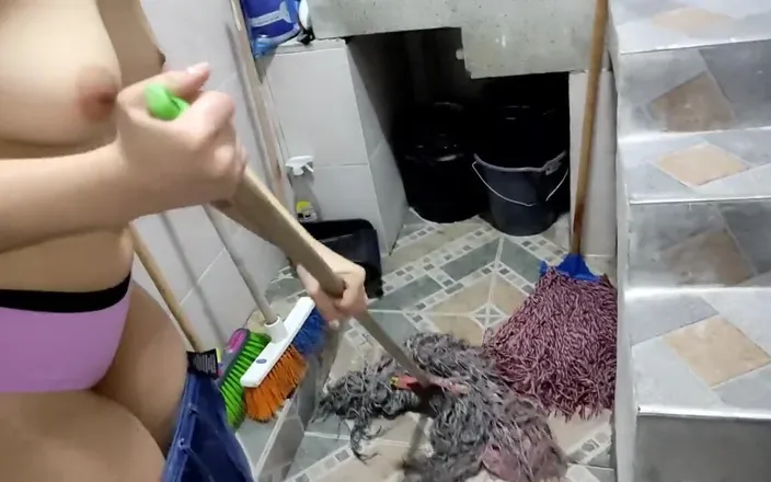 Crisanto999: Asking My Boss for an Advance When I Clean His...