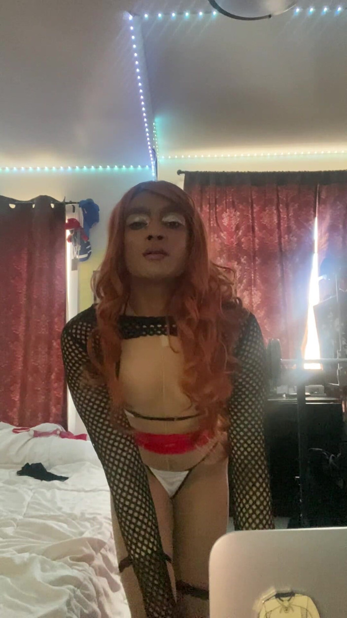 FemBoyAmi: Indische sexy fem jongen travestiet mietje