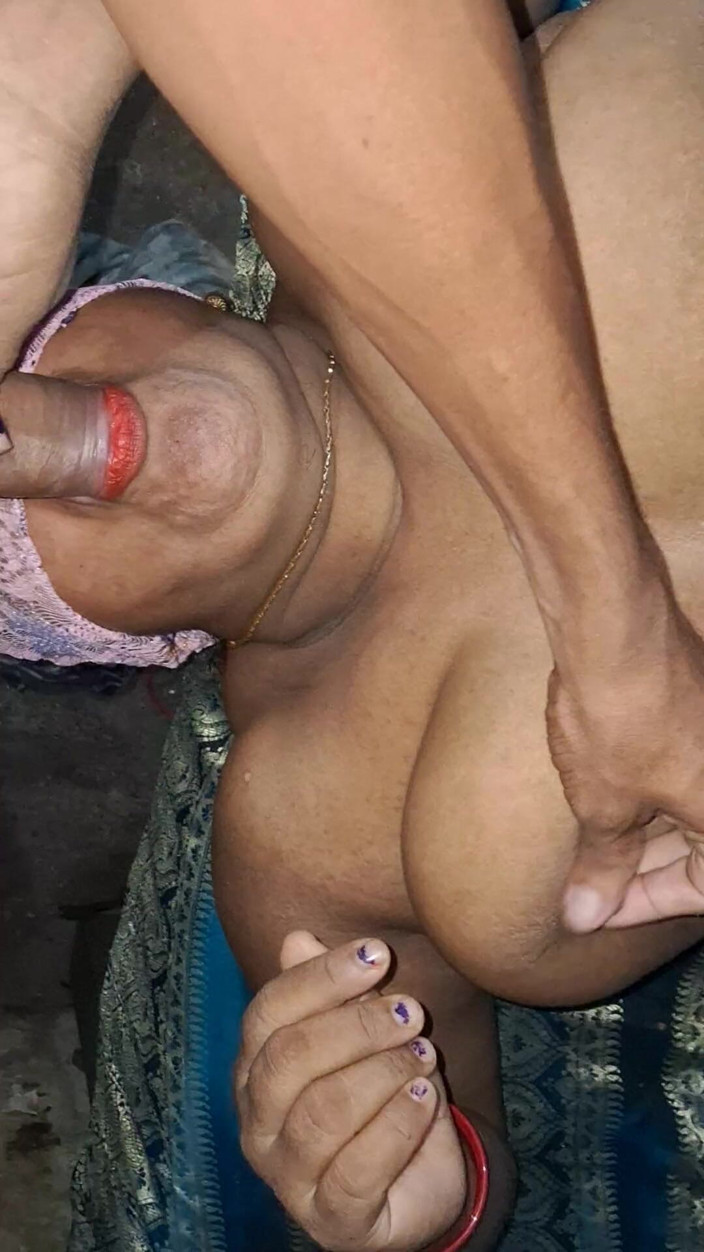 North tamil sex: Трах в дупу, трах в обличчя, мінет, хардкорний секс