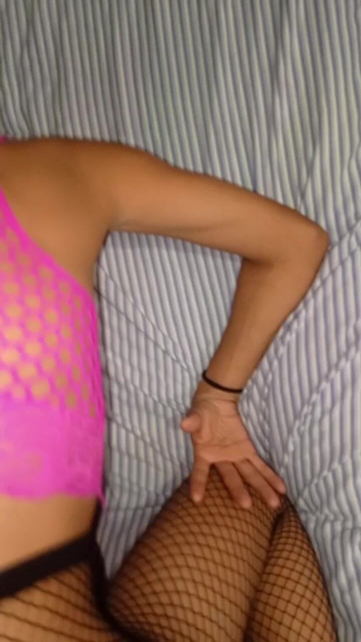 Skinnydanie21: मेरी सौतेली बहन मेरा लंड चूसती है और मुझे उसकी तरह चोदने के लिए कहती है