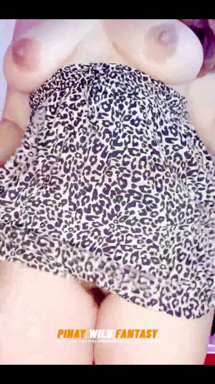 PinayWildHotCouple: Pinay Viral - emma女士的性感舞蹈！没有内裤，露出她的大