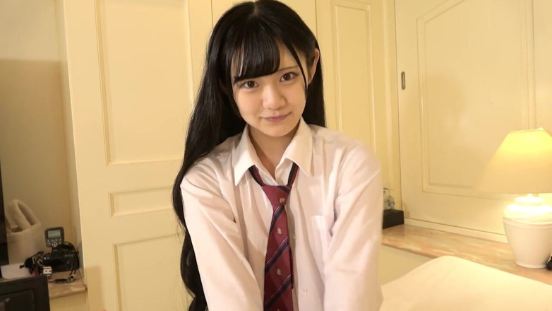 japan banana: Beauté japonaise de 18 ans aux cheveux noirs. Amatrice mignonne et...