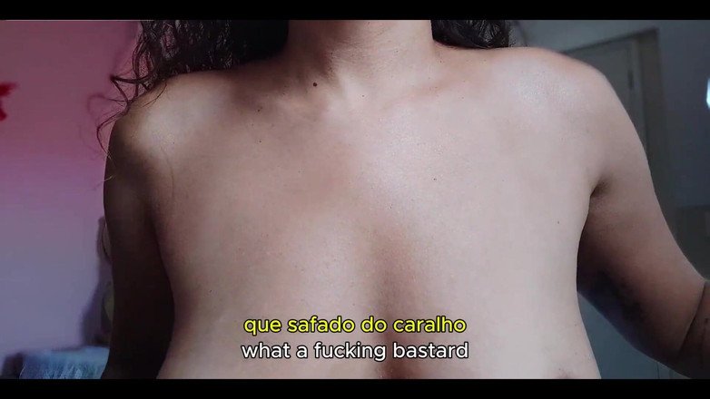 Espuleta Maia: Cewek brasil rambut cokelat lagi pamer di internet