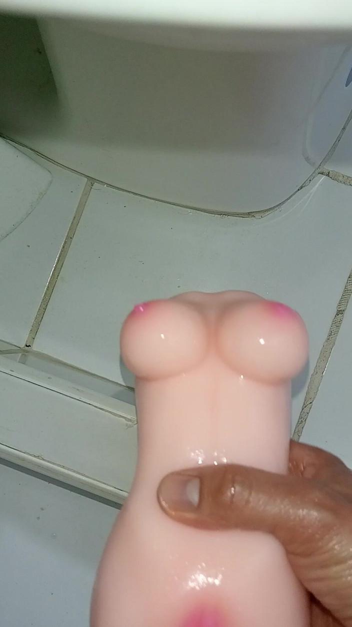 rey10rey10: Jeune bite, pénètre sa chatte rose en POV, Lily Jouet