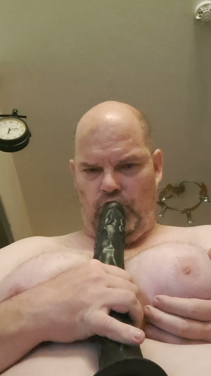 Fickspecht: The Slut and Her Dildo