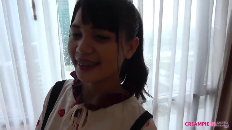 Creampie In Asia: Amına vurdum ve yarağımla itti