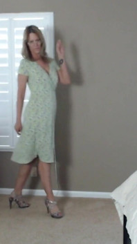 ลองใสาและโชว์รองเท้าส้นสูงเซ็กซี่
