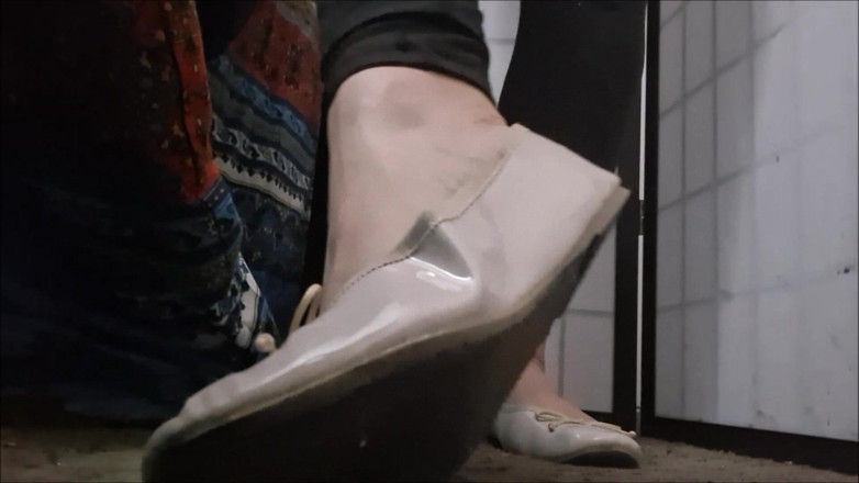 Haydee Rodriguez: Whit Ballet Flats for Your Pleasure!